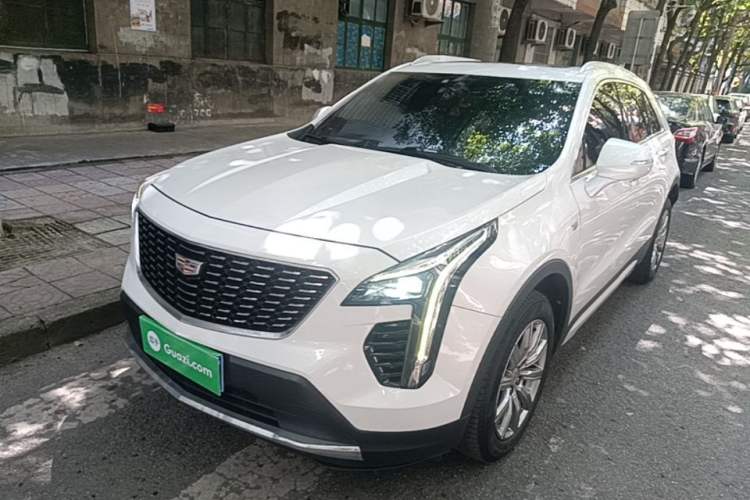 Cadillac XT4 2020 — фото 1