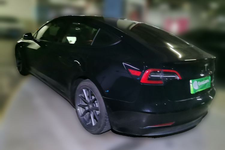 Tesla Model 3 2021 — 4
