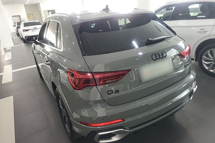 Audi Q3 2023 — фото 4