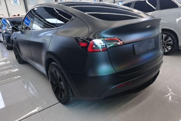 Tesla Model Y 2022 — 4