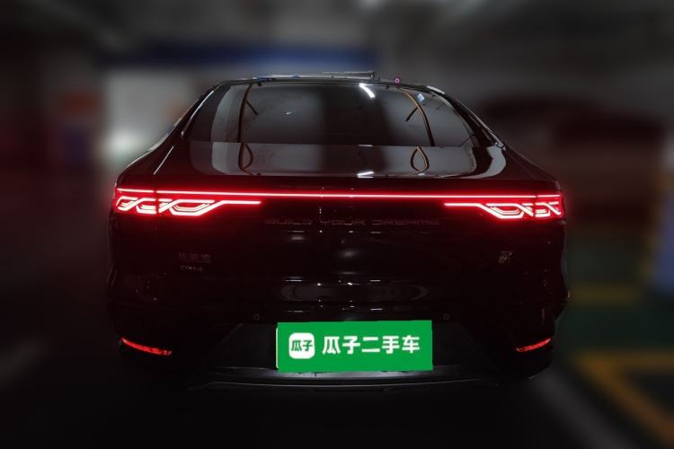 BYD Han 2025 — 3