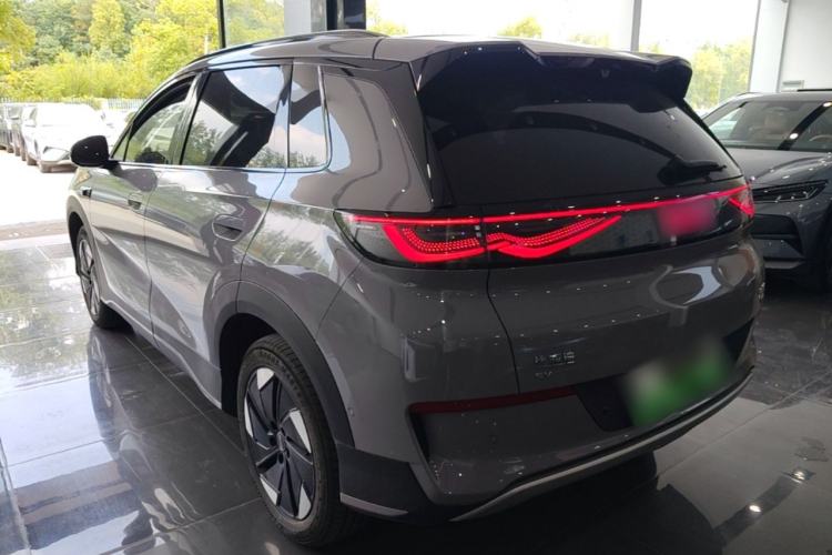 BYD Sealion 05 EV 2025 — 4