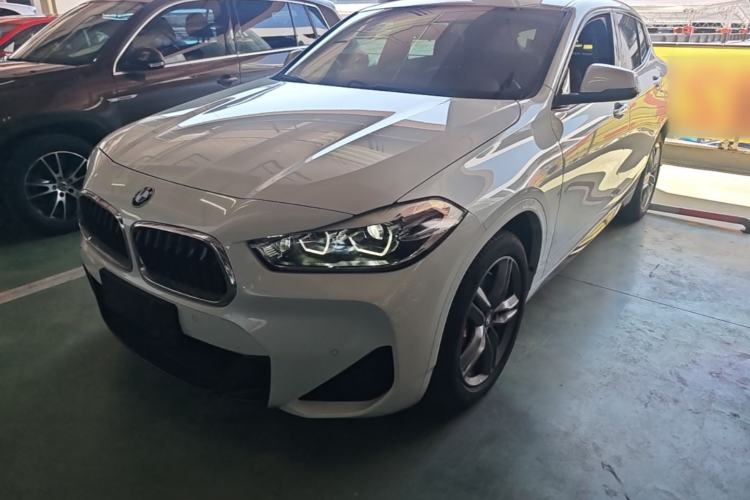 BMW X2 2021 — фото 1