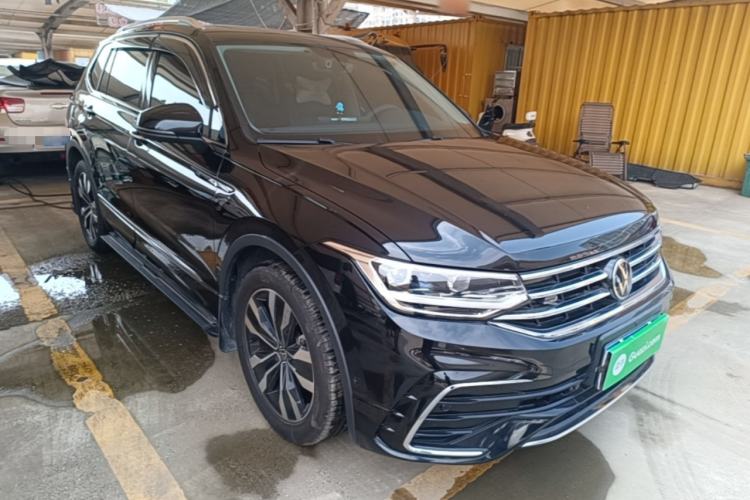 Volkswagen Tiguan L 2024 — 3
