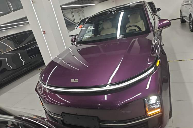Li Auto L9 2025 — 2