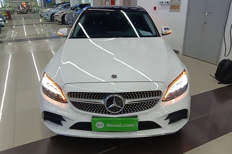 Mercedes-Benz C 260 L 2020 — 2
