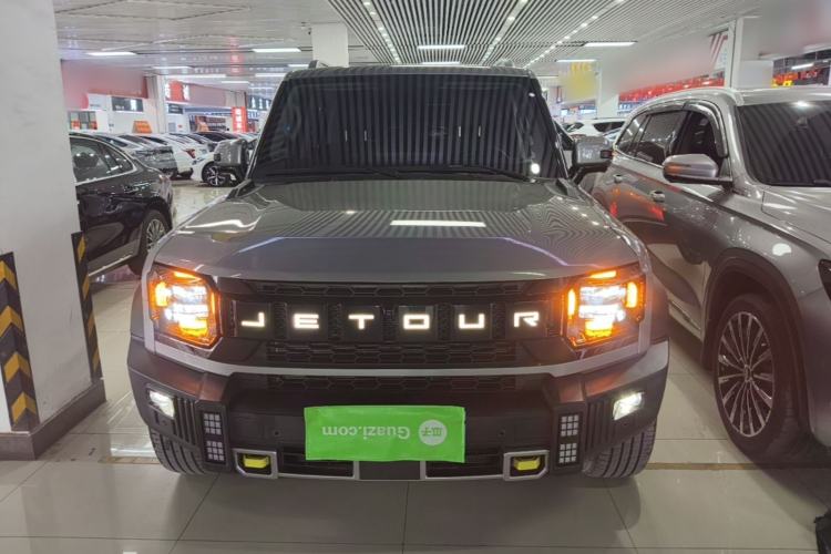 Jetour Traveler 2023 — 2