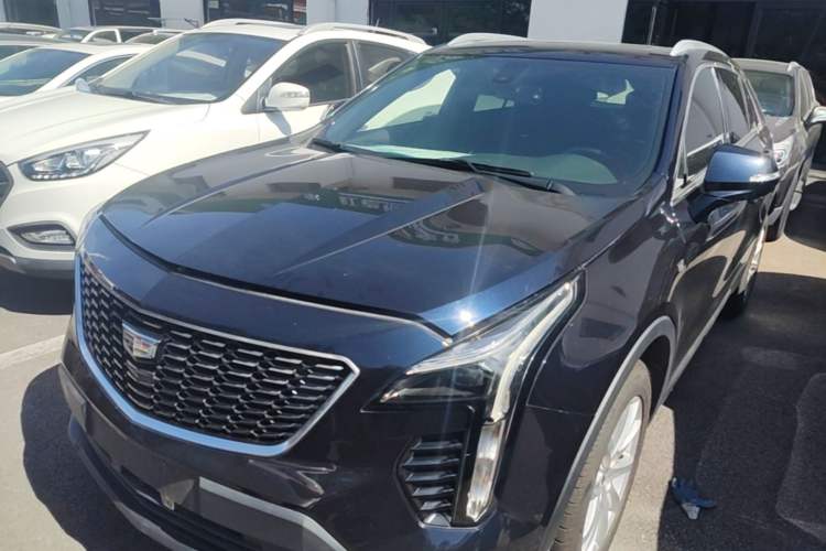 Cadillac XT4 2021 — фото 1