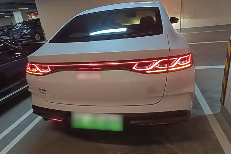BYD Qin L 2024 — 5