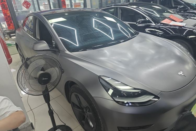 Tesla Model 3 2021 — 3