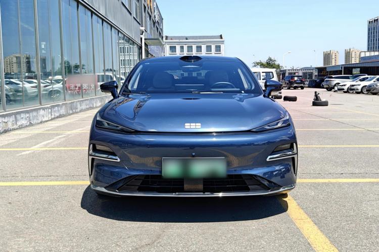 Geely Galaxy 8 2025 — 2