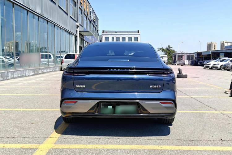 Geely Galaxy 8 2025 — 5