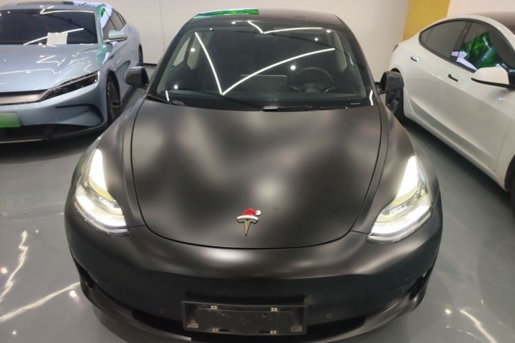 Tesla Model 3 2022 — 2
