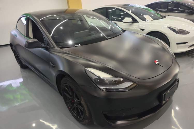 Tesla Model 3 2022 — 3