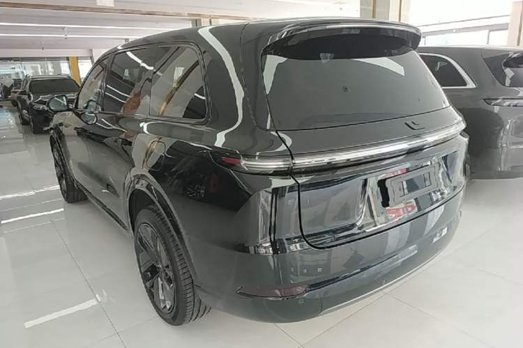 Li Auto L9 2023 — 4