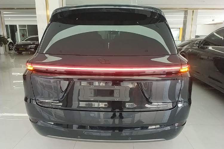 Li Auto L9 2023 — 5