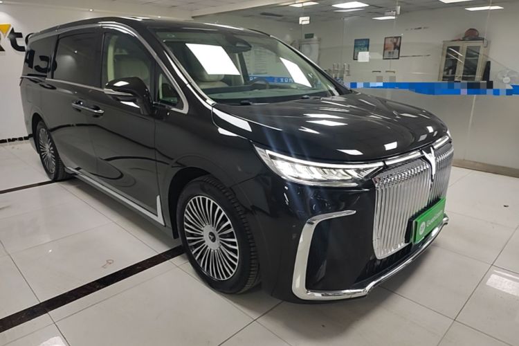 Voyah Dream 2025 — 3
