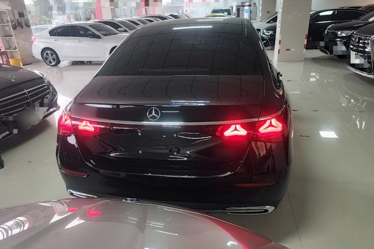 Mercedes-Benz E 300 L 2025 — 5