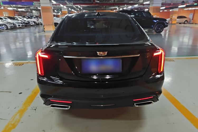 Cadillac CT5 2022 — 5