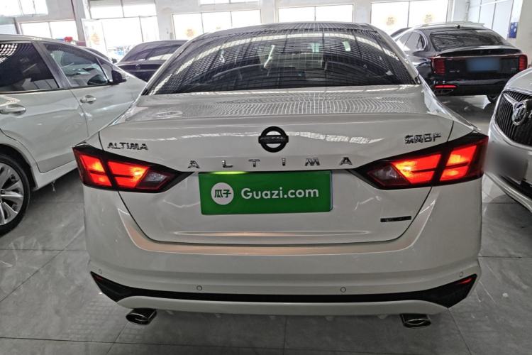Nissan Altima 2021 — 5