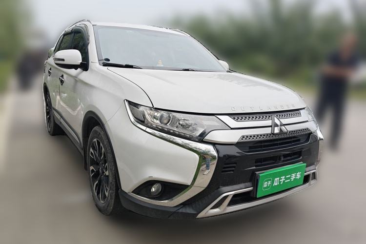 Mitsubishi outlander 2020 — фото 3