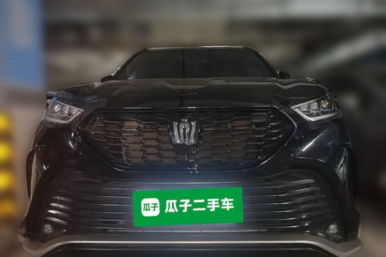 Toyota Highlander 2022 — 2