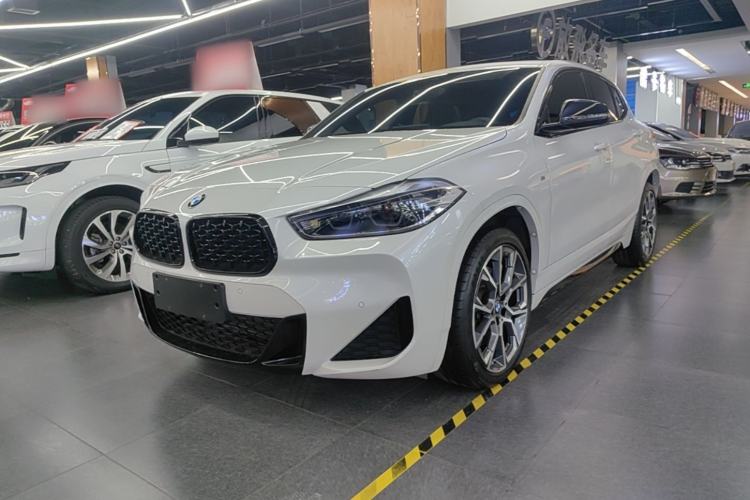 BMW X2 2021 — фото 1
