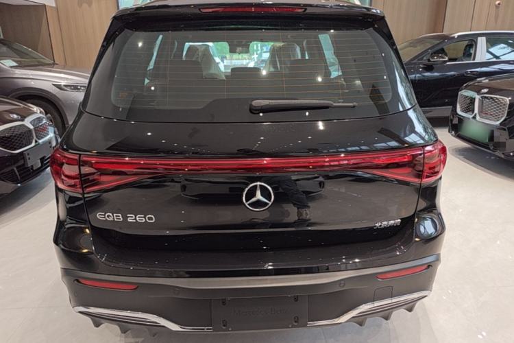 Mercedes-Benz EQB 260 2025 — 5