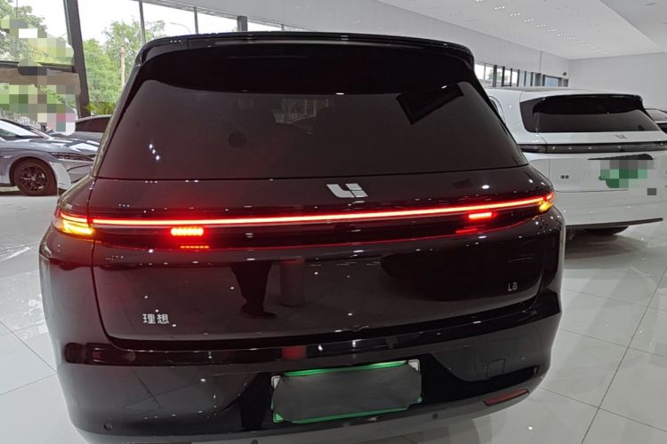 Li Auto L8 2024 — 5
