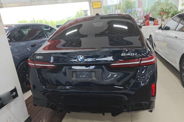 BMW 530Li 2025 — 5