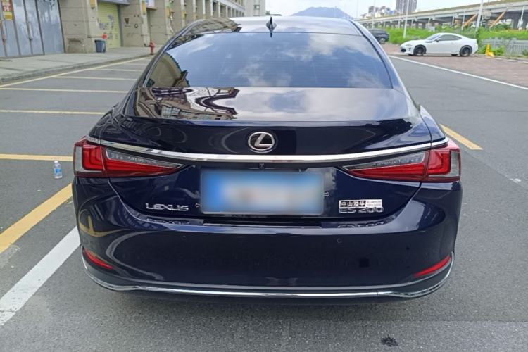 Lexus ES 200 2022 — 5