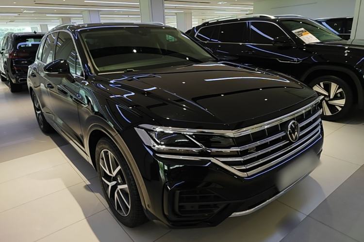 Volkswagen Touareg 2023 — 3