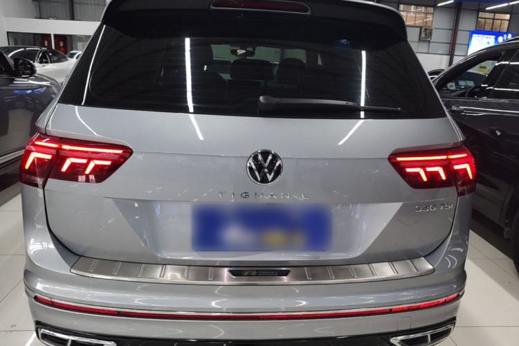 Volkswagen Tiguan L 2022 — 5