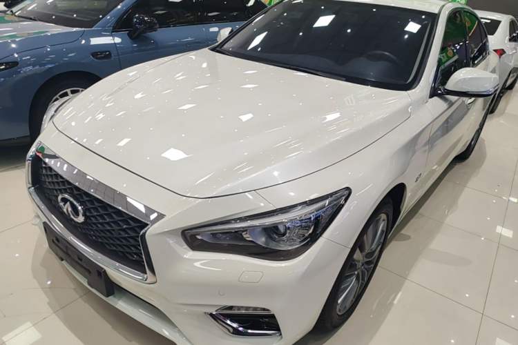 Infiniti q50l 2021 — фото 1
