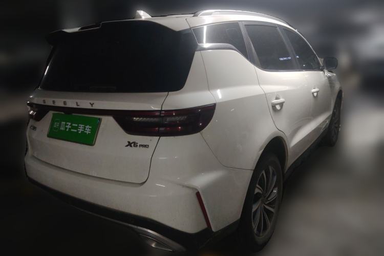 Geely Vision X6 2021 — 4