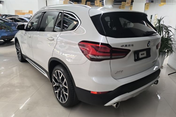 BMW X1 2020 — фото 4