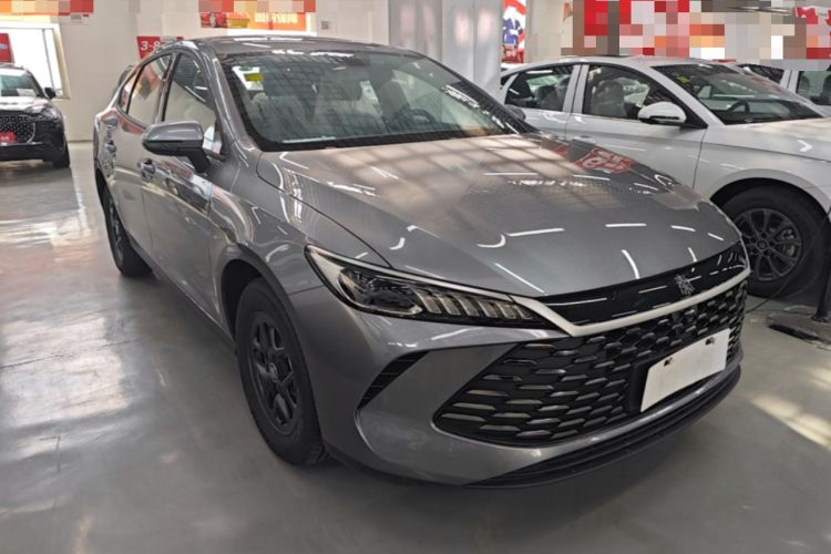 BYD Qin Plus 2025 — фото 3