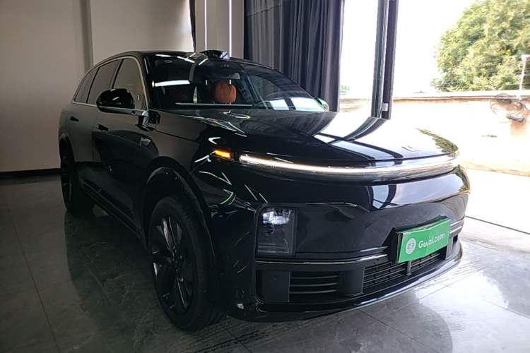 Li Auto L7 2023 — 3
