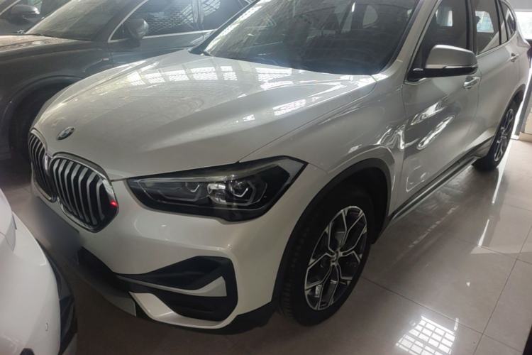 BMW X1 2022 — фото 2
