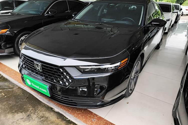 Honda Accord 2024 — фото 1