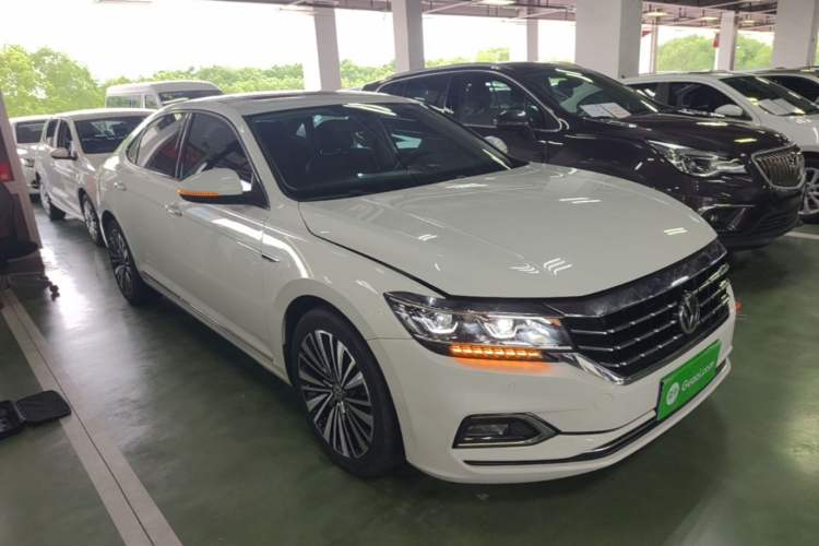 Volkswagen Passat 2020 — 3