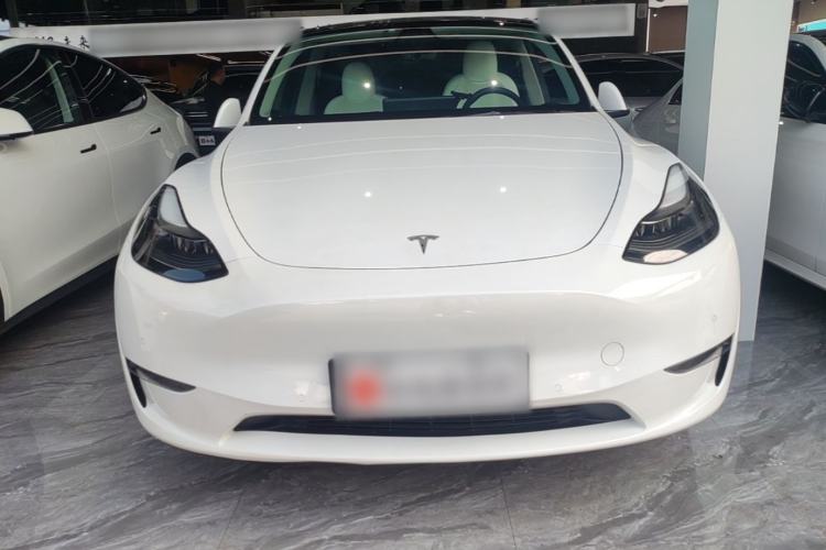Tesla Model Y 2021 — 2