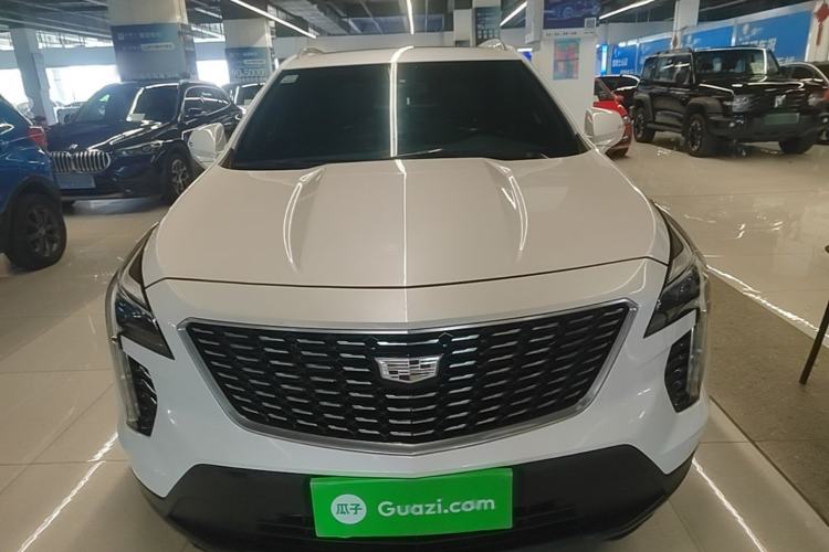 Cadillac XT4 2021 — фото 2