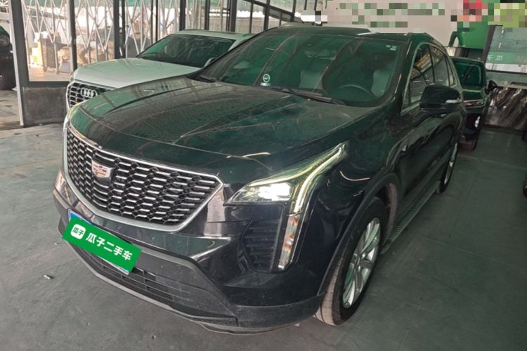 Cadillac XT4 2022 — фото 1