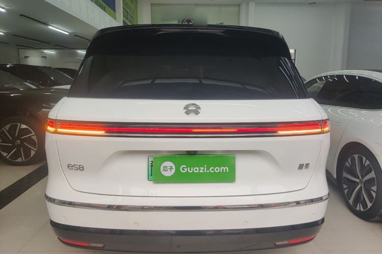 NIO ES8 2026 — 5