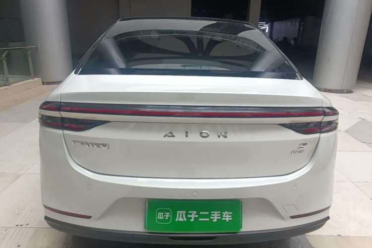 AION S Plus 2022 — 5