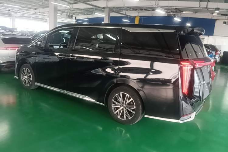 GAC Motor M8 2024 — 4