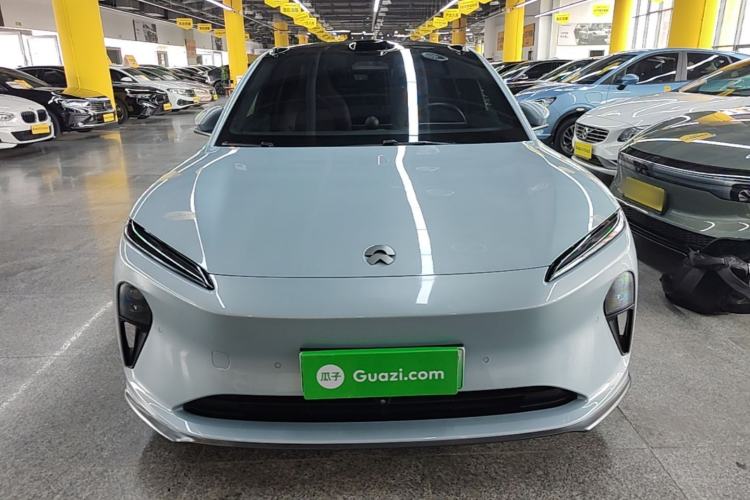 NIO ET5 2022 — 2