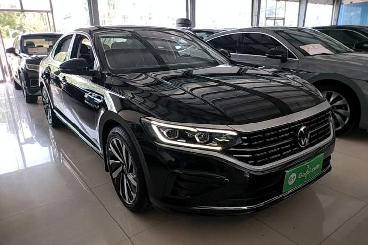 Volkswagen Passat 2023 — 3