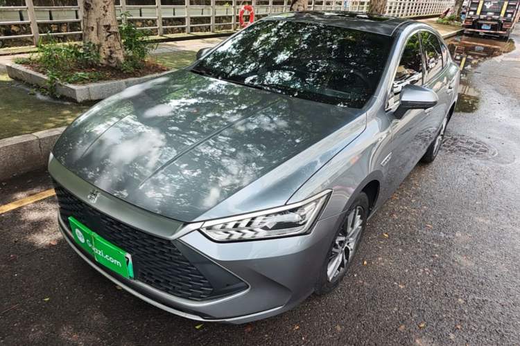 BYD Qin Plus 2021 — фото 1